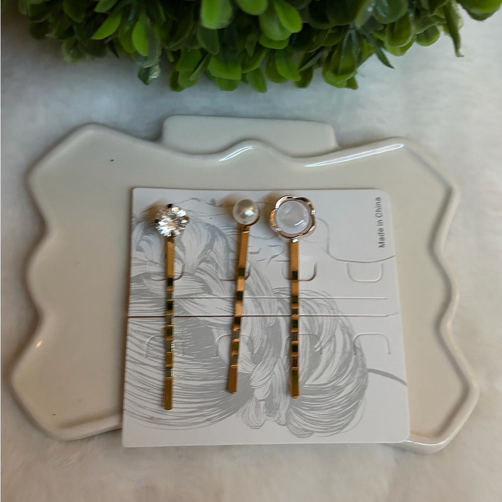 Fashion gold tone faux Pearl hairpins